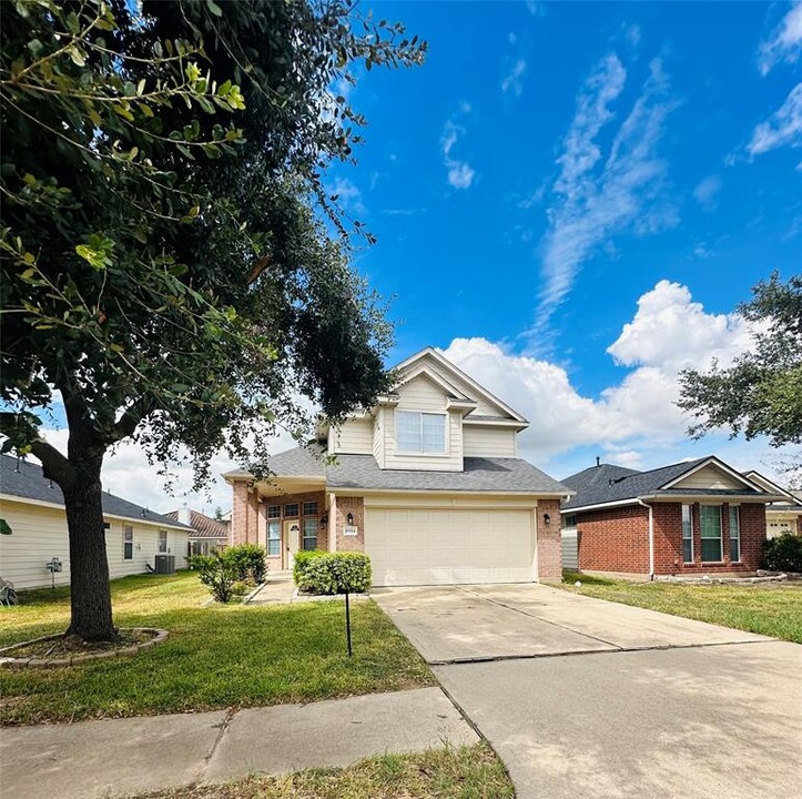 19354 Otter Trail Ct in Katy, TX - Building Photo