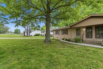 4744 Briarwood Dr in Nashville, TN - Building Photo - Building Photo