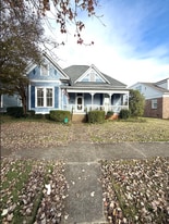 1119 College St in Columbus, MS - Building Photo