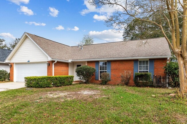 1569 Meadowbrook Ct in Niceville, FL - Building Photo - Building Photo