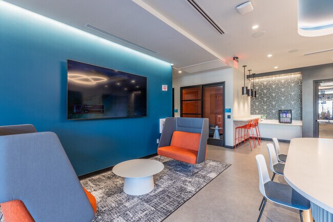 College View in San Diego, CA - Foto de edificio - Interior Photo