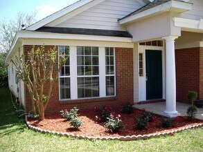 1043 Winter Ln in Tallahassee, FL - Building Photo - Building Photo