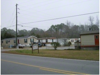 159 Hwy 172 in Hubert, NC - Foto de edificio