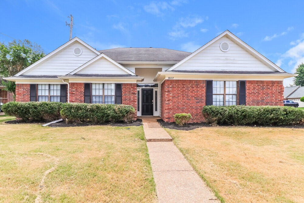 8607 Sunnyvale St N in Memphis, TN - Building Photo