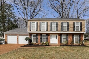 7298 Cedar Ln Dr in Germantown, TN - Building Photo