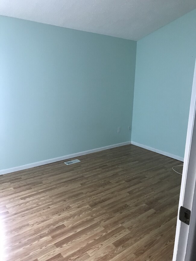 property at 7 Jordache Ln