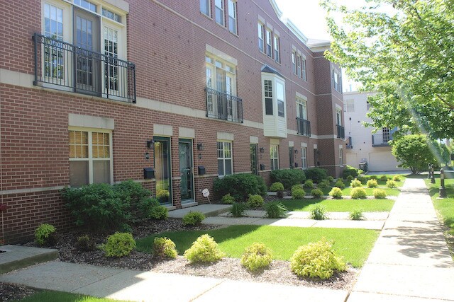 2417 N 75th Ave in Elmwood Park, IL - Building Photo