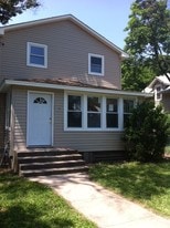 2105 Hunter St in Cinnaminson, NJ - Building Photo