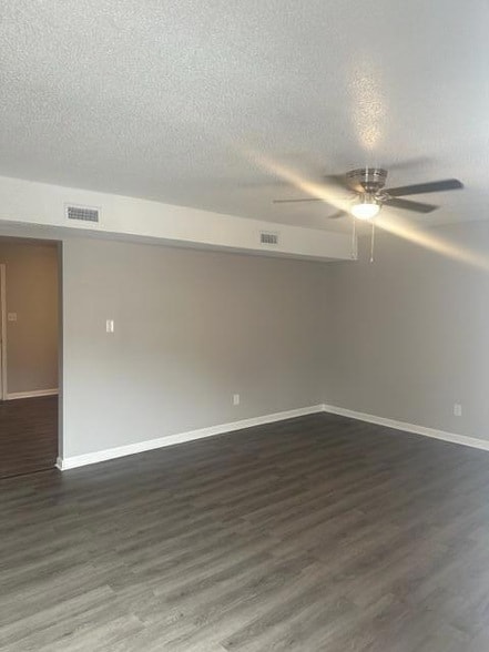 4100 N Ocoee St in Cleveland, TN - Foto de edificio - Building Photo