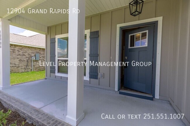 12904 Grand Rpds Rd in Fairhope, AL - Building Photo - Building Photo