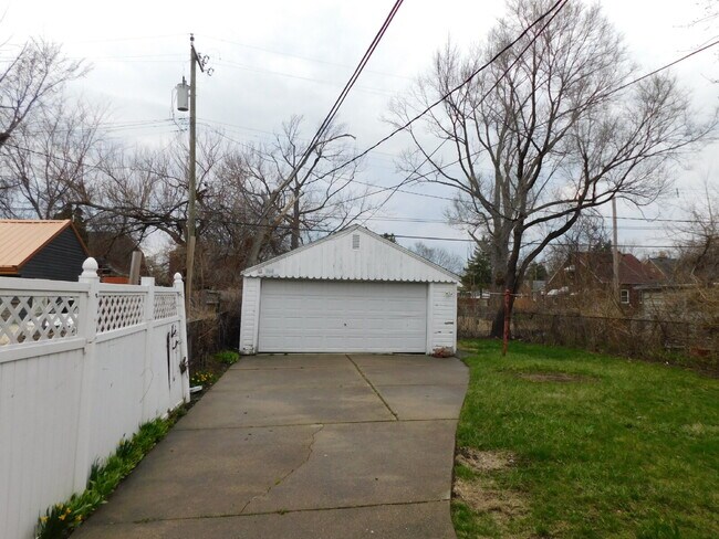 12019 Nashville St in Detroit, MI - Building Photo - Building Photo