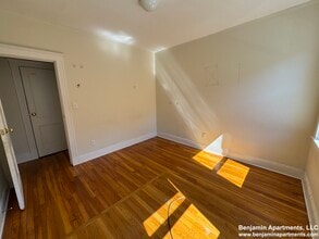 11 Vinal St, Unit 7 in Boston, MA - Foto de edificio - Building Photo