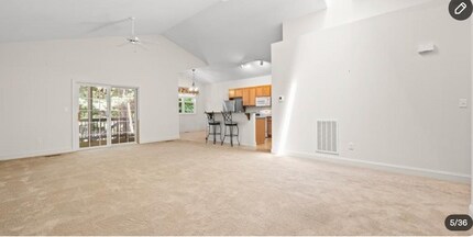 66 Avonlea Ln in Flat Rock, NC - Building Photo - Building Photo