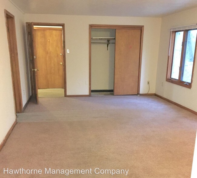 400 Mimosa Ct in Columbia, MO - Building Photo - Building Photo