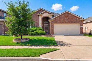 13048 Palancar Dr in Fort Worth, TX - Building Photo