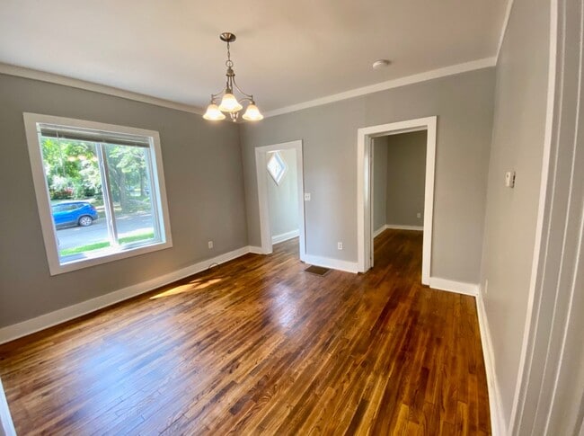 800 Clancy Ave NE in Grand Rapids, MI - Building Photo - Building Photo