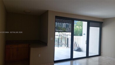 255 Poinciana Island Dr in Sunny Isles Beach, FL - Building Photo - Building Photo