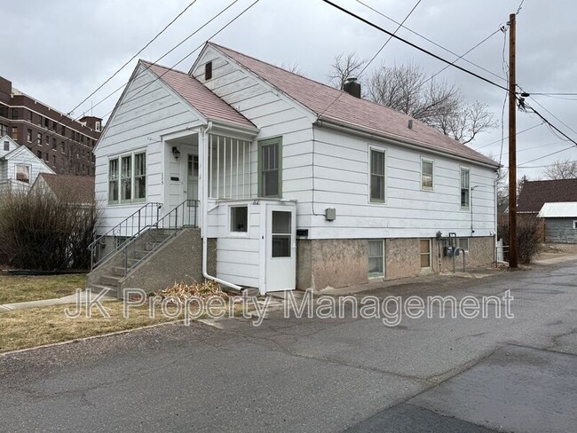 property at 115 16th St N