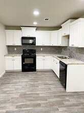 865 Springdale St in Vidor, TX - Building Photo - Building Photo