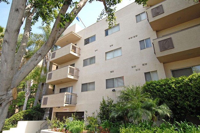 Del Rio Apartments in Los Angeles, CA - Building Photo - Building Photo