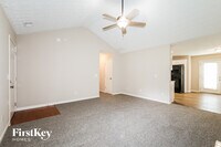 130 Macadamia Ct photo'