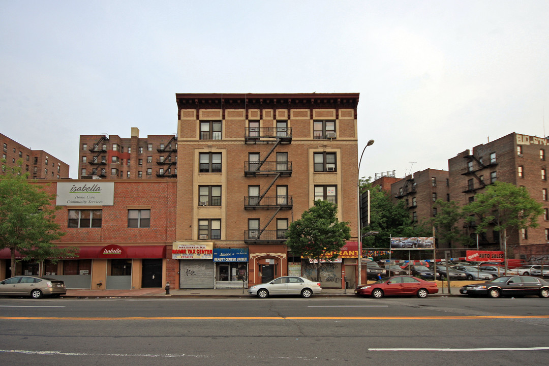 5085 Broadway in New York, NY - Foto de edificio