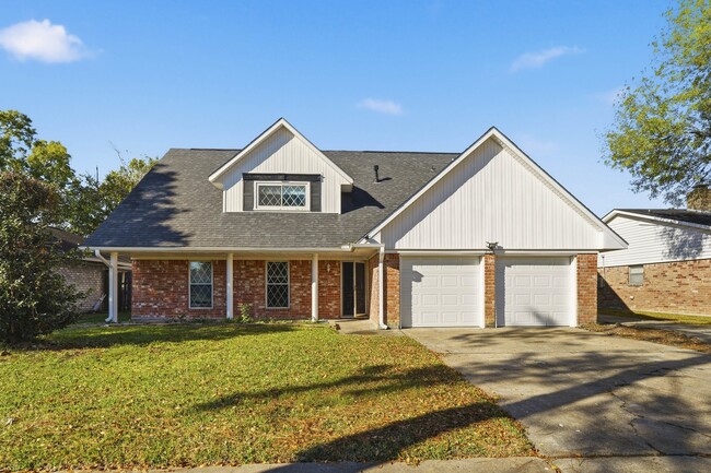 property at 2518 Henderson Ln