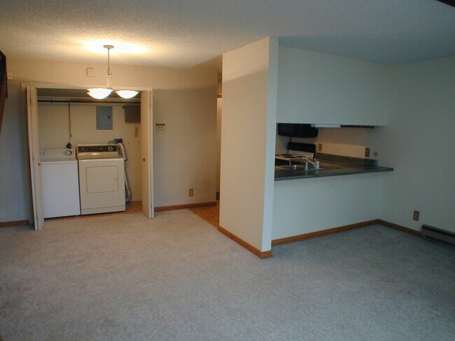 114 Brookfield Ct-Unit -Brookfield 114 #3 in Cheyenne, WY - Building Photo - Building Photo