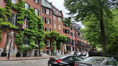 2 Louisburg Square in Boston, MA - Foto de edificio - Building Photo