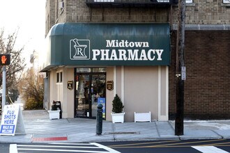 577-581 Kearny Ave in Kearny, NJ - Building Photo - Building Photo