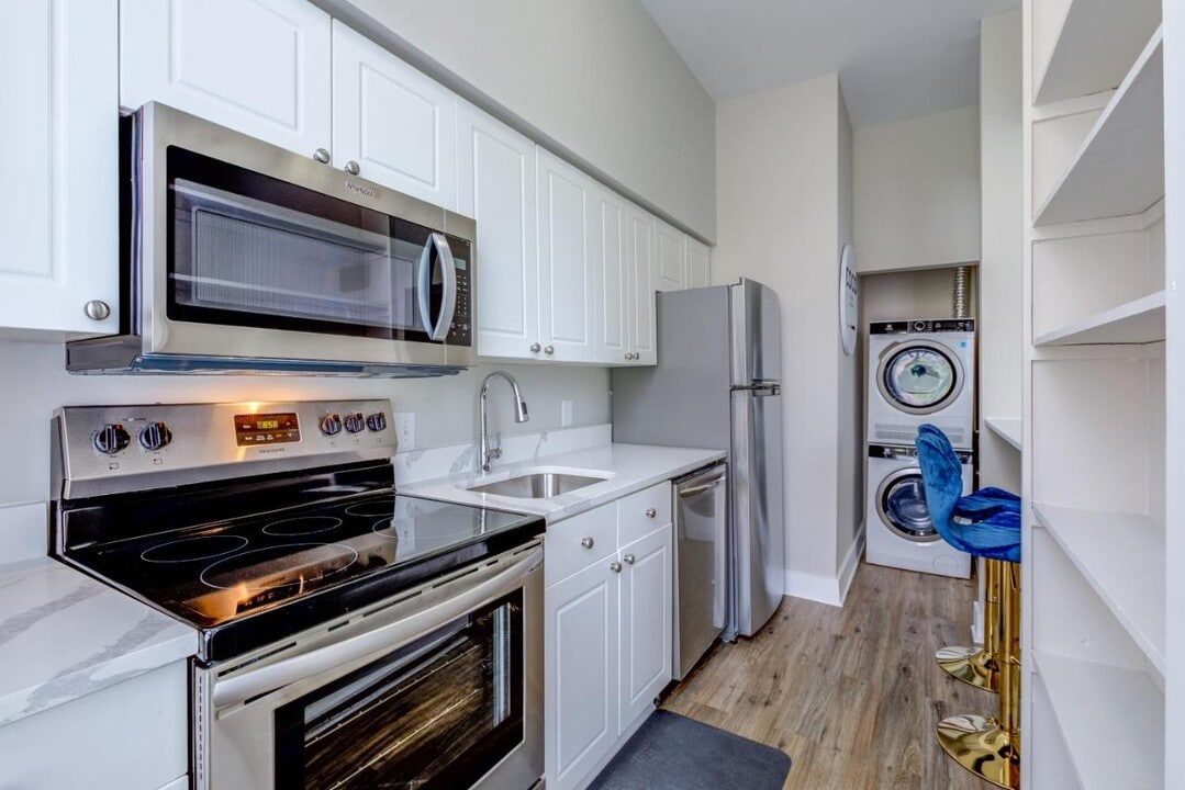 University Place Apartments Photo