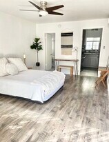 1751 Winona Blvd, Unit 2 in Los Angeles, CA - Building Photo
