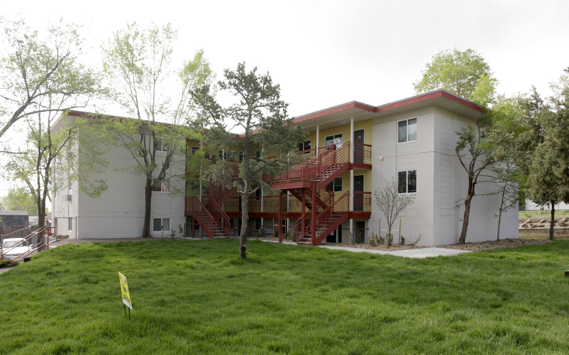 Kendall Apartments in Lakewood, CO - Foto de edificio