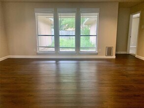 7701 Salzburg Dr in Rowlett, TX - Building Photo - Building Photo