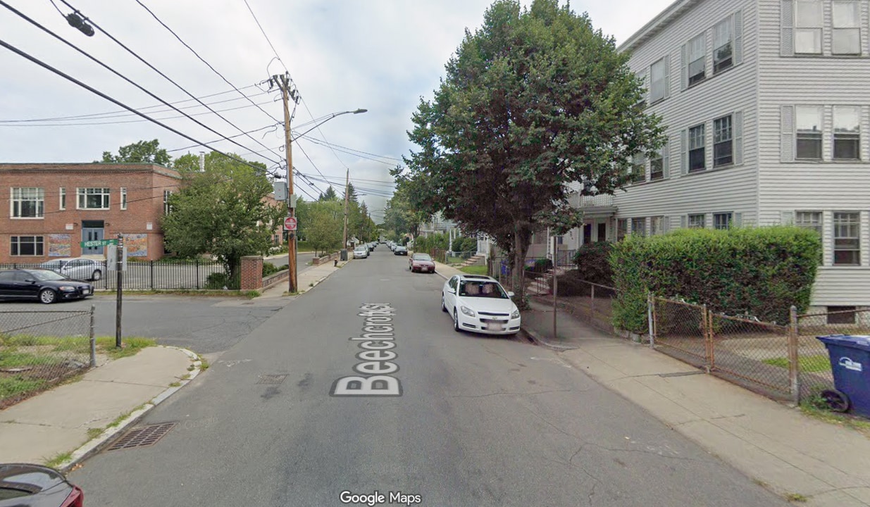 47 Beech Glen St, Unit 2 in Boston, MA - Foto de edificio