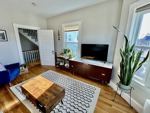 61 Wenham St, Unit #2 in Boston, MA - Building Photo - Building Photo