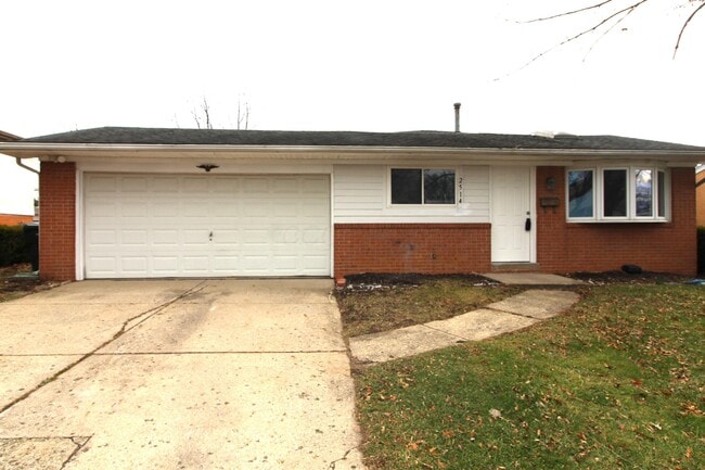 2514 Lipton Rd in Columbus, OH - Building Photo - Building Photo