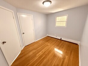 28 College Farm Rd in Waltham, MA - Building Photo - Building Photo