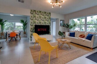 968 NE 80th St in Miami, FL - Building Photo - Building Photo