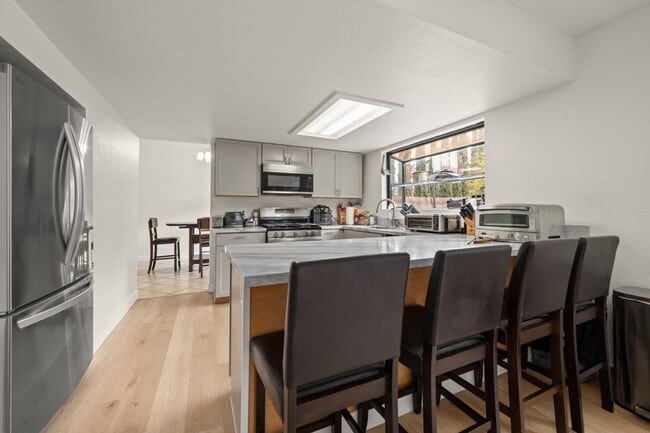 property at 4728 63rd St