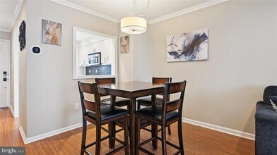 6312 Chimney Wood Ct in Alexandria, VA - Building Photo - Building Photo