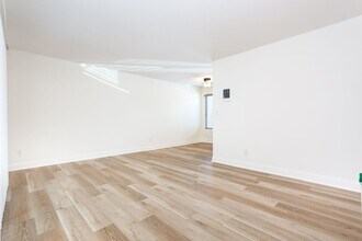 3535 Madison Ave in San Diego, CA - Building Photo - Building Photo