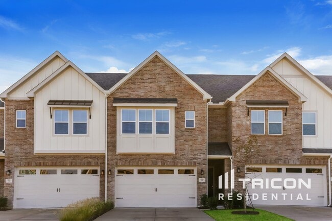 property at 3040 Whitetail Ln