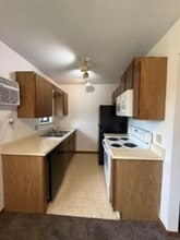 1340 W State Rd in Lansing, MI - Building Photo - Building Photo