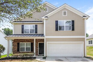 114 Flanders Dr in Mooresville, NC - Building Photo