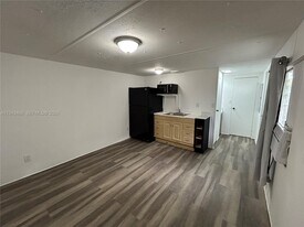 11942 N Branch Rd in Boca Raton, FL - Building Photo