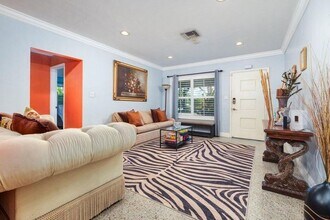 145 SE 3rd Ave in Boynton Beach, FL - Building Photo - Building Photo