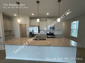 194 Nimble Wy in Clayton, NC - Building Photo - Building Photo