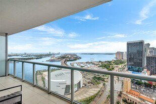 888 Biscayne Blvd, Unit 4102 in Miami, FL - Building Photo