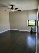 1329 Campbell Ave in Wheaton, IL - Building Photo - Building Photo